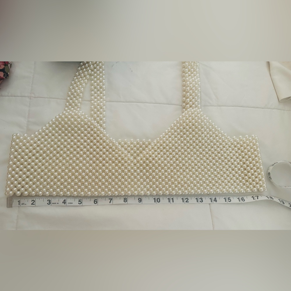 Chic Pearl-Studded White Crop Top - Picture 5 of 8